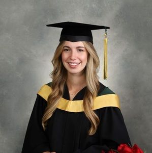 Meet your Posher, Katelyn